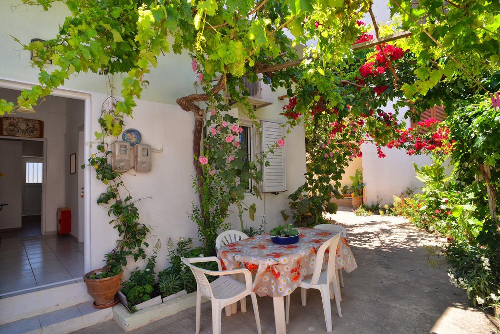Katerina Rooms & Studios Palekastro Luaran gambar